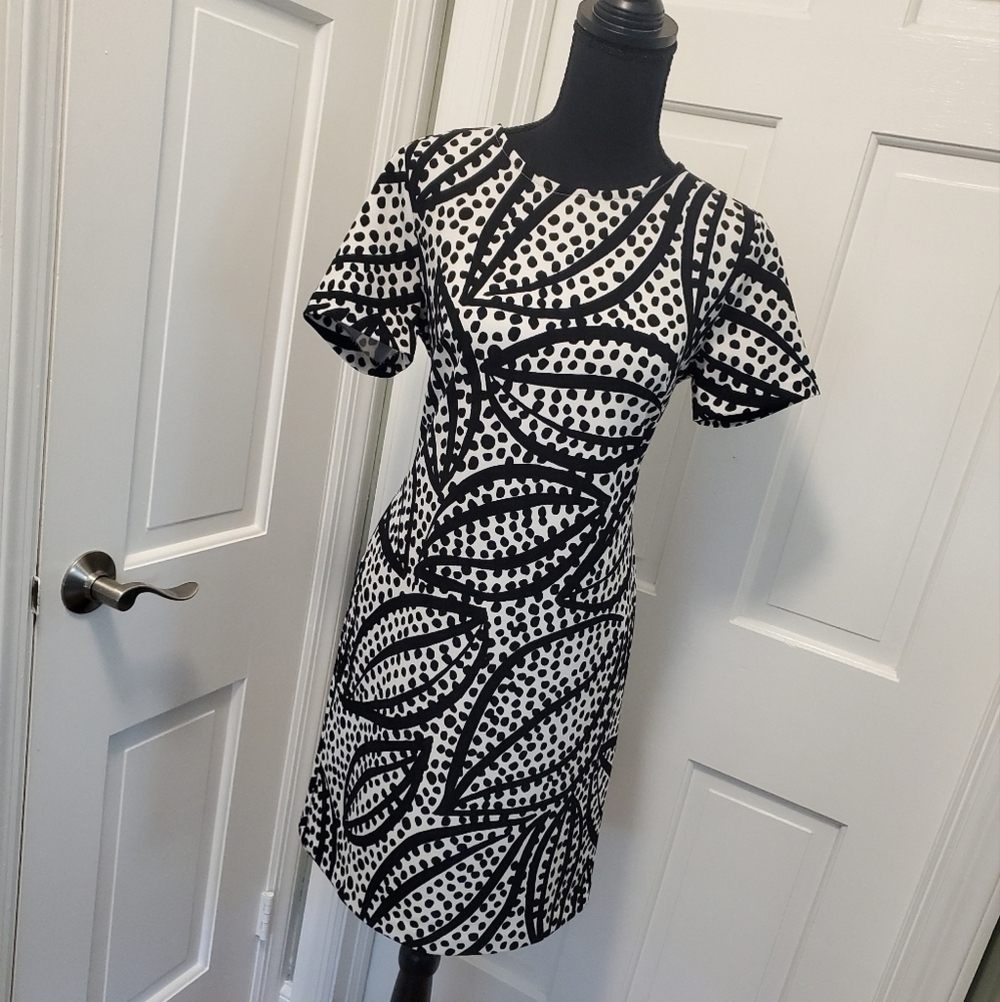 ANN Taylor Factory Leaf Leopard Print Sheath Dress S/S Size Small, Classic